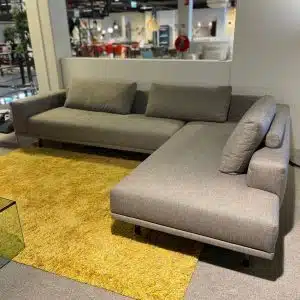 Cascade van Design on Stock