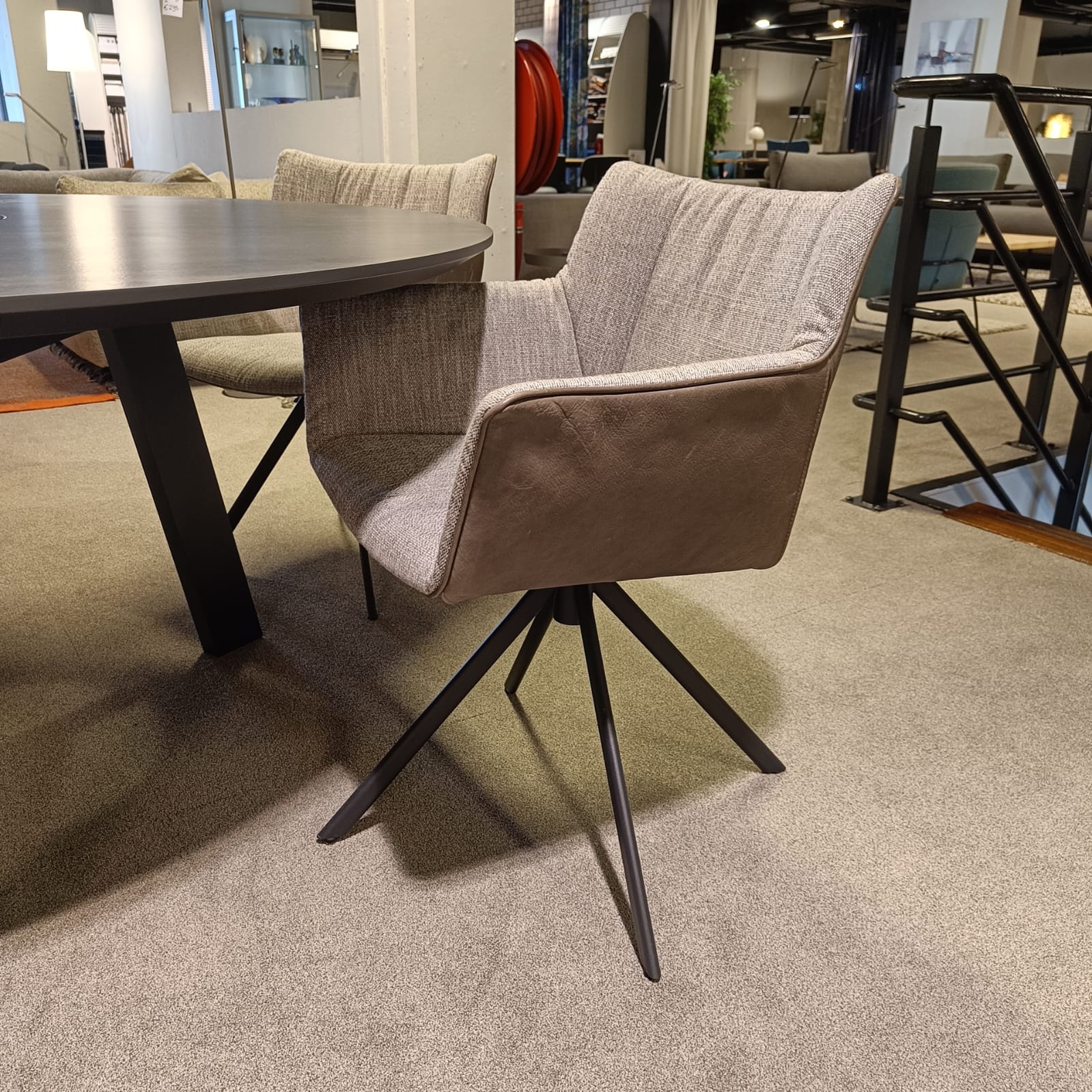 Gustav jr. van Label van den berg - Voor uw interieur slaagt u bij ...