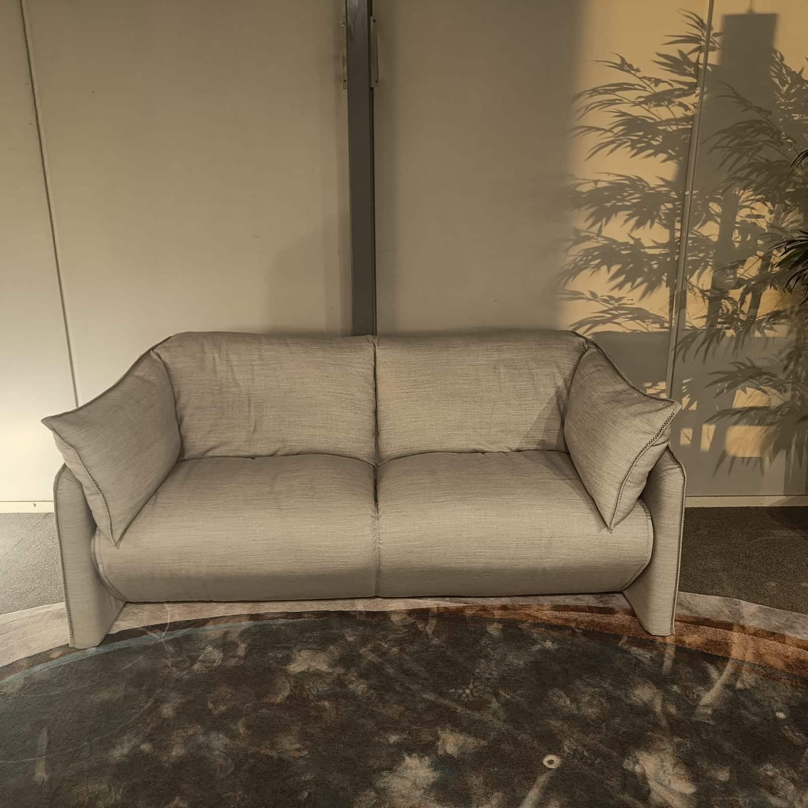 La mise van Cassina